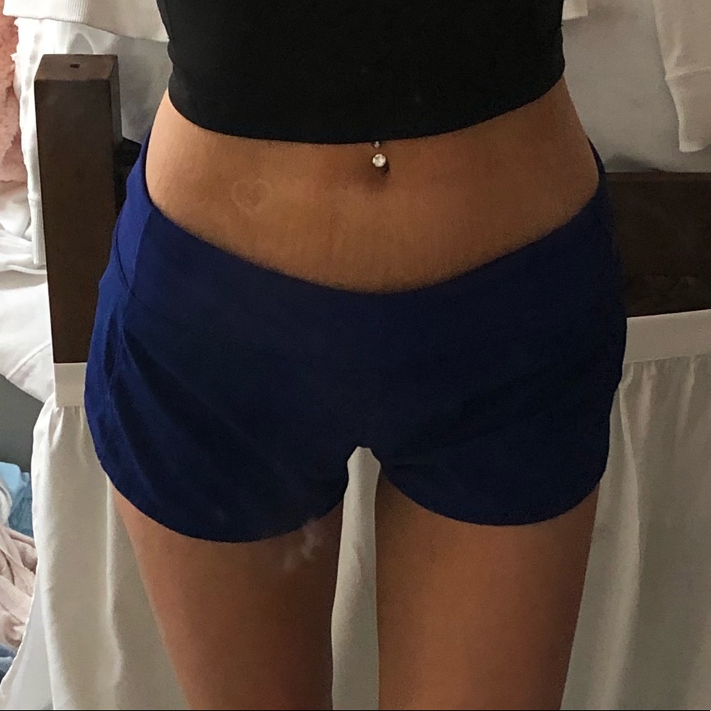 2.5 Lululemon Speed Up Shorts